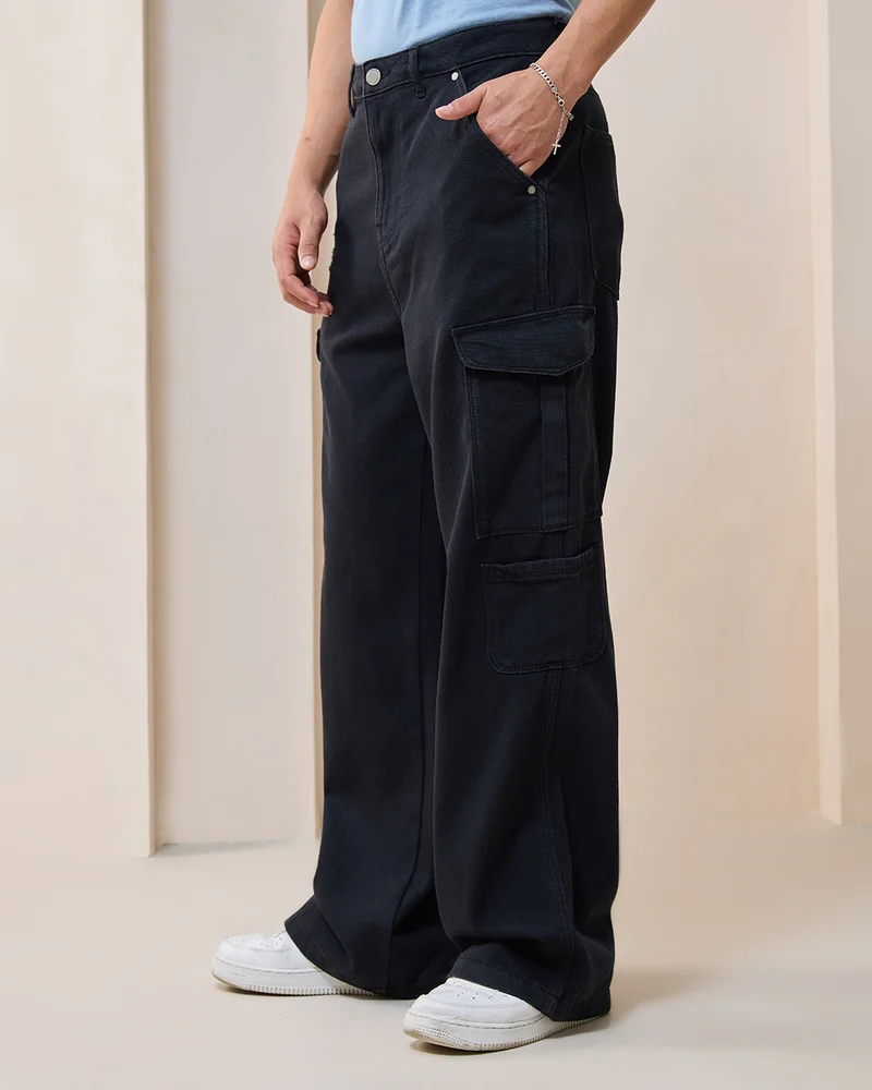 بيواكوف Men's Black Baggy Fit Cargo Mid-Rise Jeans